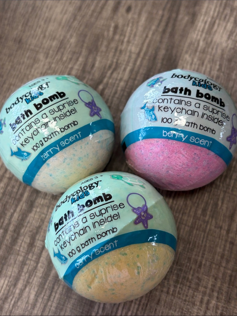 Bodycology Kids Berry Scented Bath Bombs w/ Surprise Keychain Inside